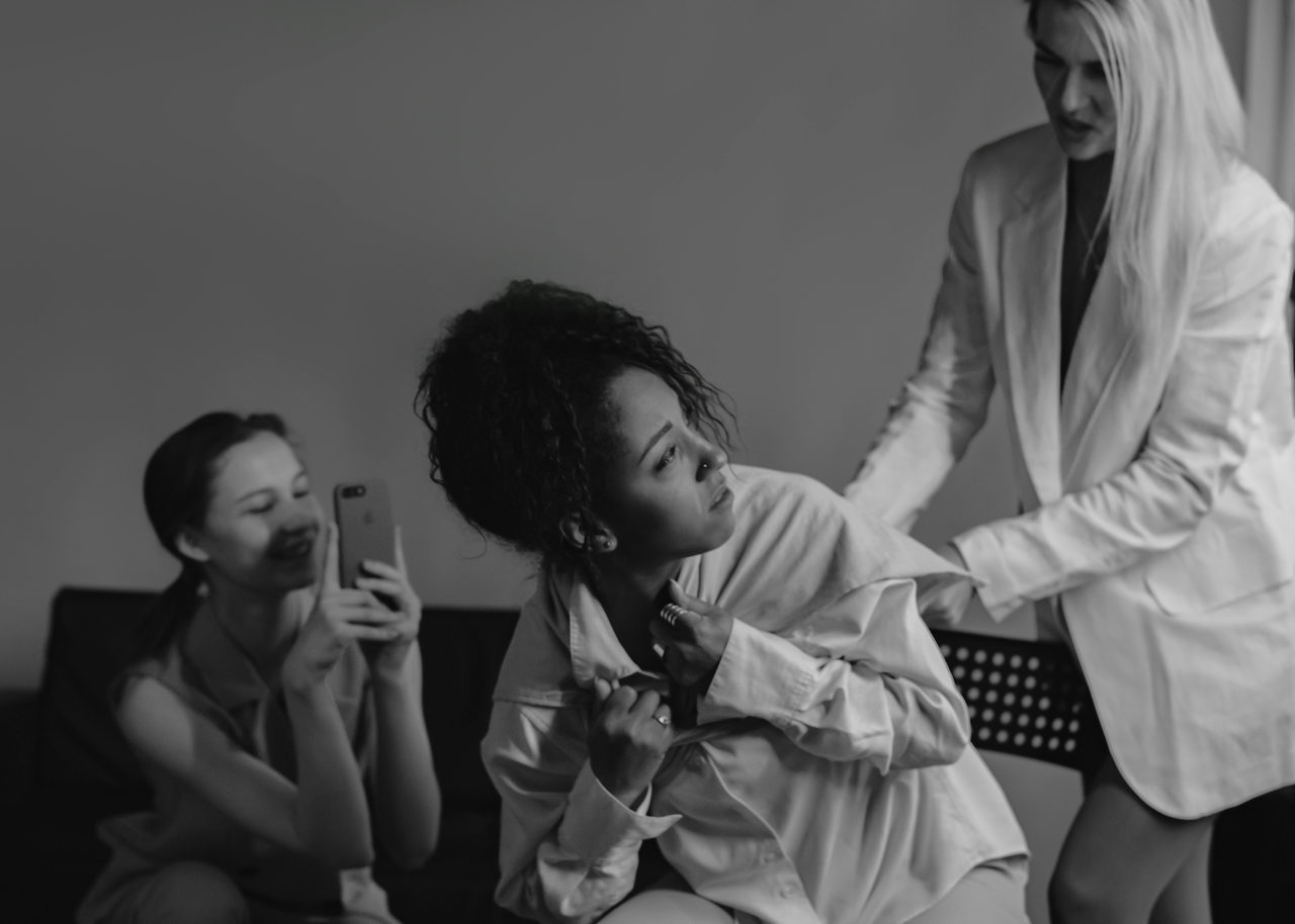 Pros and cons of certain friendships